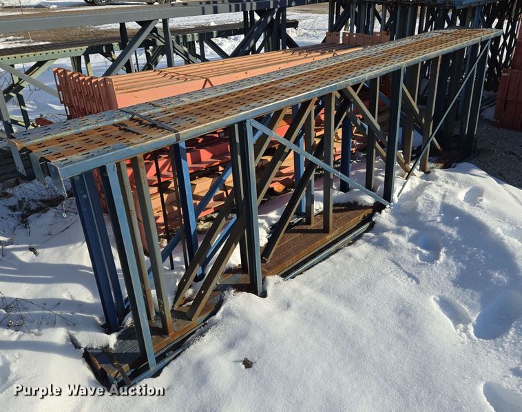 image for item EQ3903 T-Bolt  pallet racking 