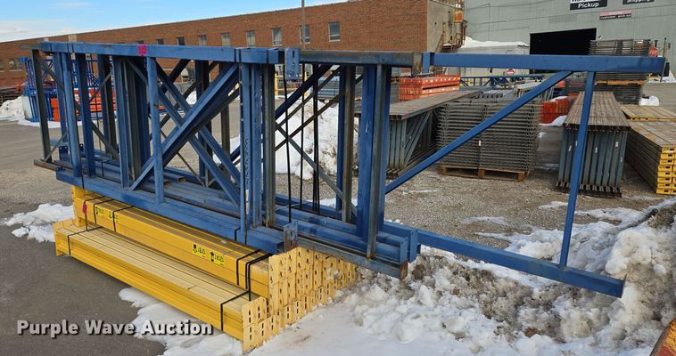 image for item EQ3904 T-Bolt  pallet racking 