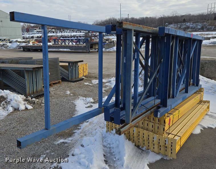 image for item EQ3904 T-Bolt  pallet racking 