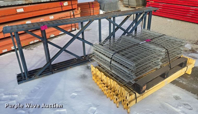 image for item EQ3905 T-Bolt  pallet racking 