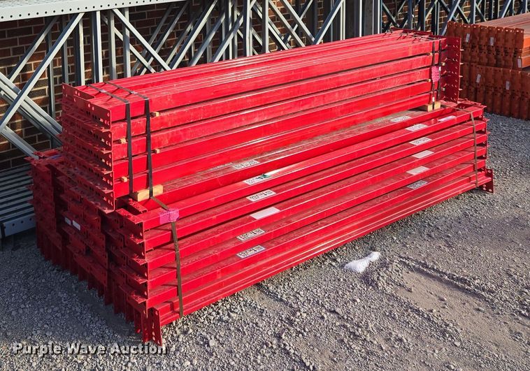 image for item EQ3906 Teardrop pallet racking 