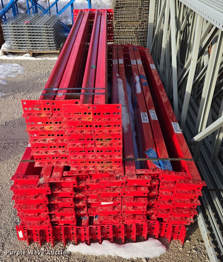 image for item EQ3906 Teardrop pallet racking 