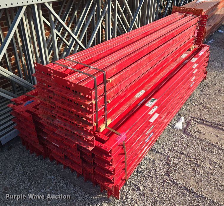 image for item EQ3906 Teardrop pallet racking 