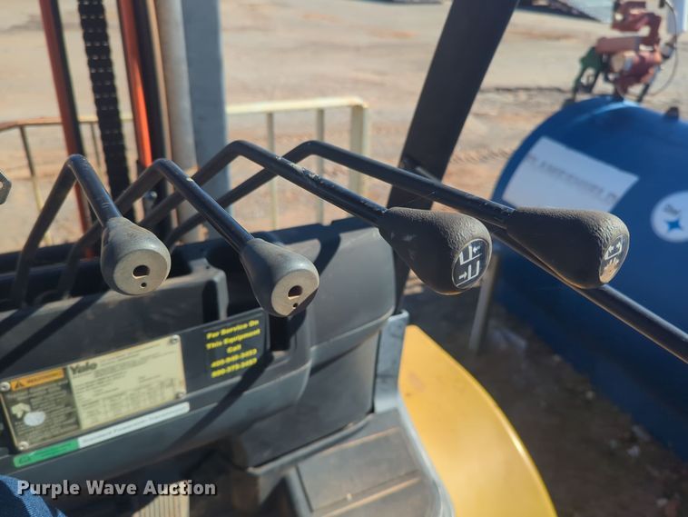 image for item ER4552 Yale GLP155VXNGBV107 forklift