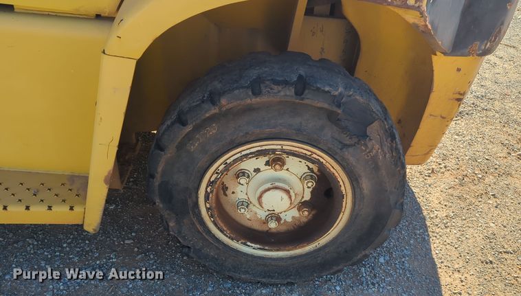 image for item ER4552 Yale GLP155VXNGBV107 forklift