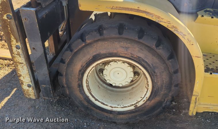 image for item ER4552 Yale GLP155VXNGBV107 forklift