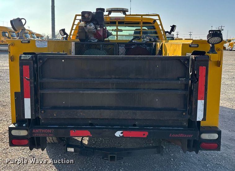 image for item ER4749 2015 Ford F350 Super Duty XL utility bed pickup truck