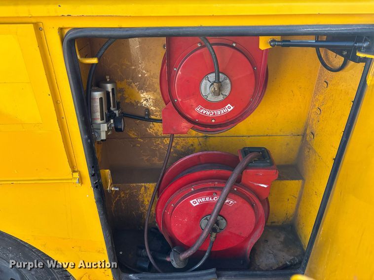 image for item ER4749 2015 Ford F350 Super Duty XL utility bed pickup truck