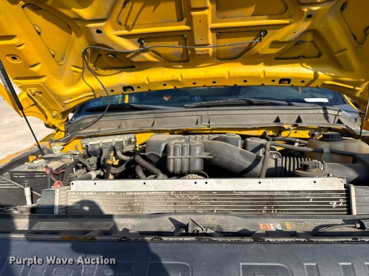 image for item ER4749 2015 Ford F350 Super Duty XL utility bed pickup truck