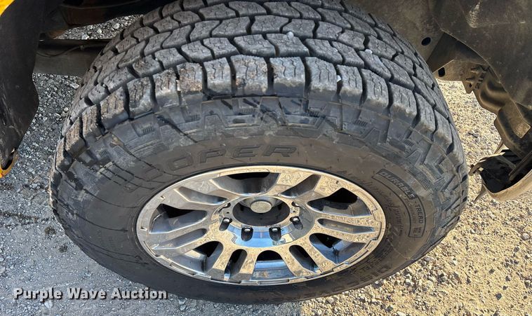 image for item ER4749 2015 Ford F350 Super Duty XL utility bed pickup truck