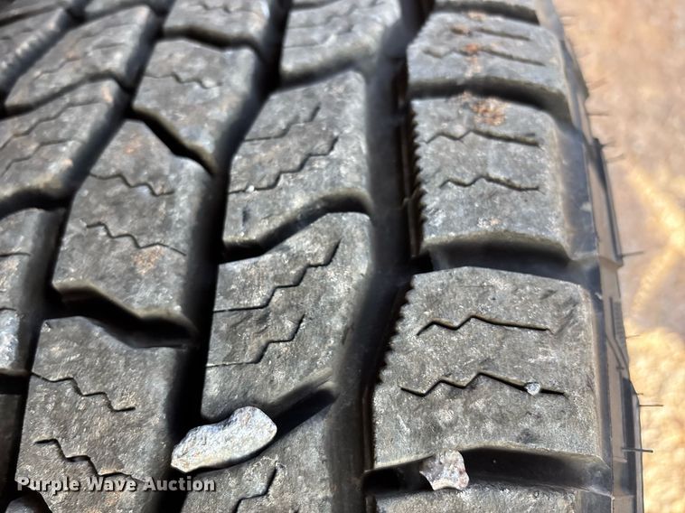 image for item ER4749 2015 Ford F350 Super Duty XL utility bed pickup truck