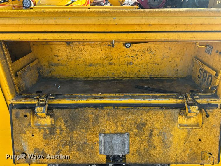 image for item ER4750 2017 Ford F350 Super Duty XL utility bed pickup truck