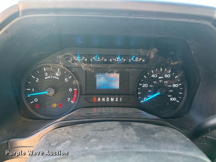 image for item ER4750 2017 Ford F350 Super Duty XL utility bed pickup truck