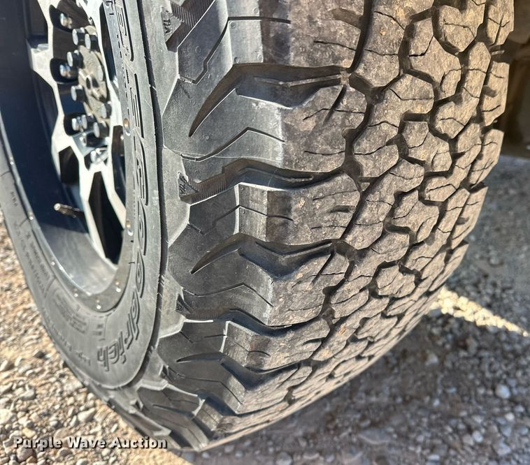 image for item ER4750 2017 Ford F350 Super Duty XL utility bed pickup truck