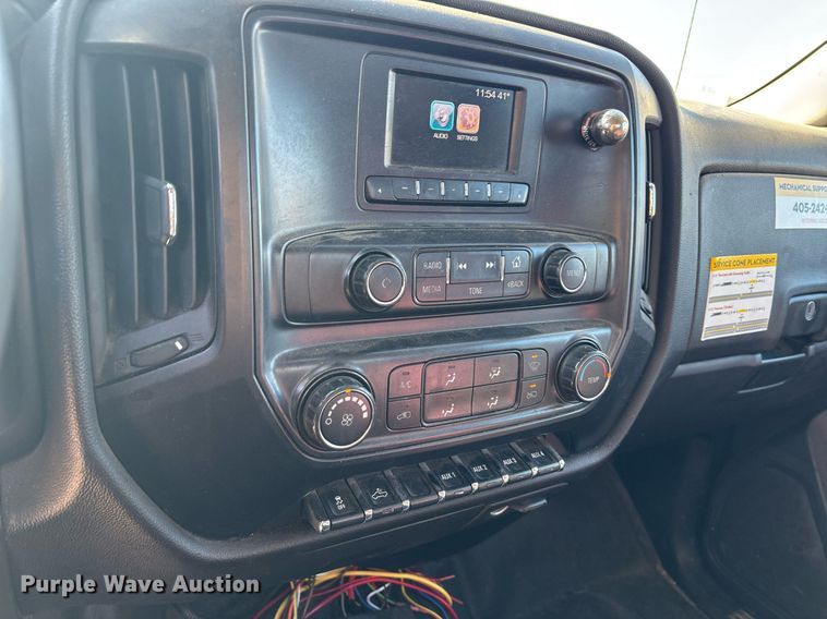 image for item ER4755 2016 Chevrolet Silverado 3500HD utility bed pickup truck