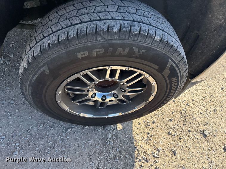 image for item ER4755 2016 Chevrolet Silverado 3500HD utility bed pickup truck