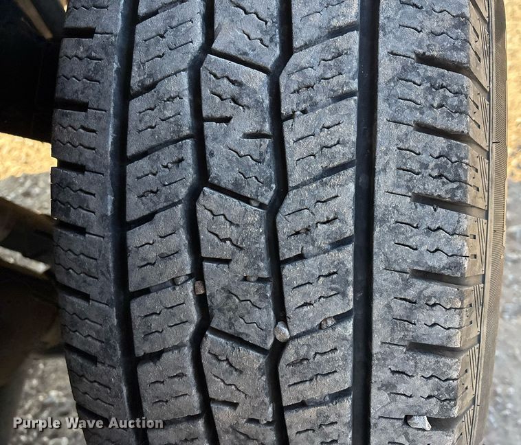 image for item ER4755 2016 Chevrolet Silverado 3500HD utility bed pickup truck