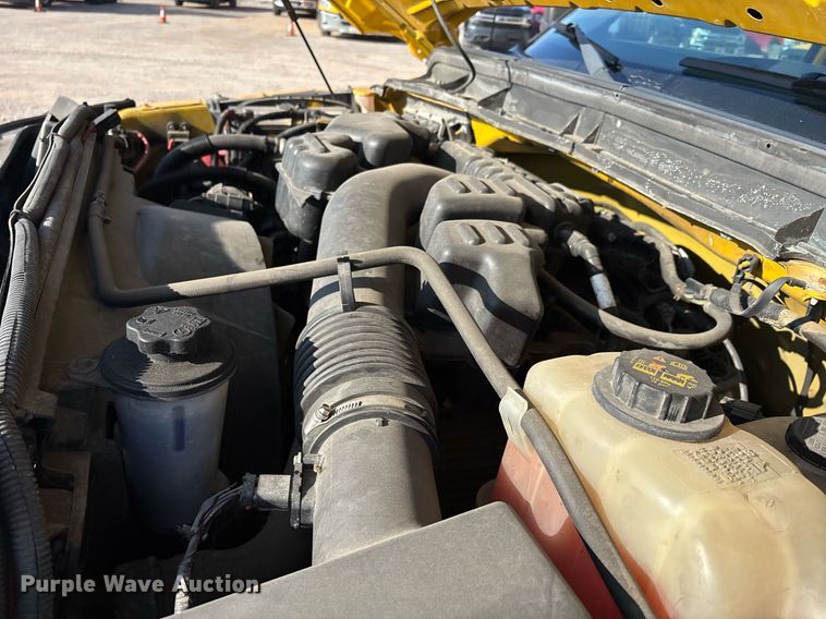 image for item ER4758 2016 Ford F350 Super Duty XL utility bed pickup truck