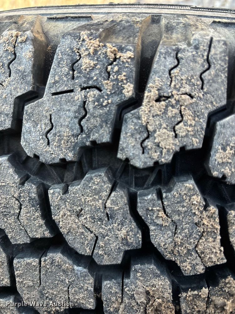 image for item ER4758 2016 Ford F350 Super Duty XL utility bed pickup truck