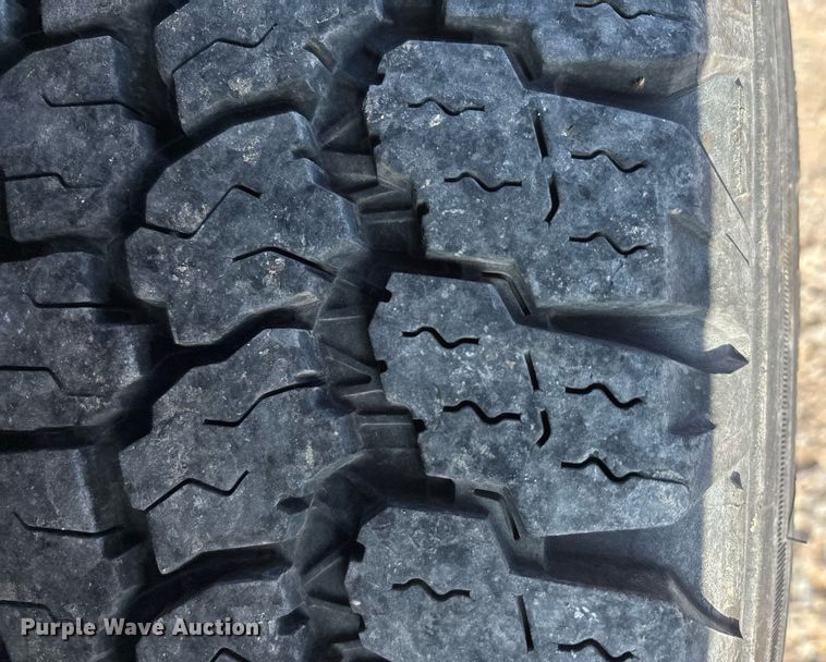 image for item ER4758 2016 Ford F350 Super Duty XL utility bed pickup truck