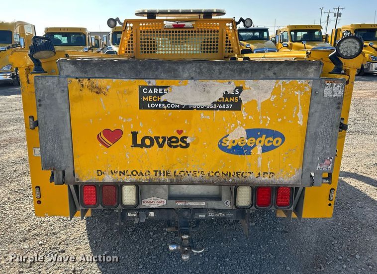 image for item ER4762 2019 Ford F350 Super Duty XL utility bed pickup truck