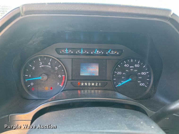 image for item ER4762 2019 Ford F350 Super Duty XL utility bed pickup truck