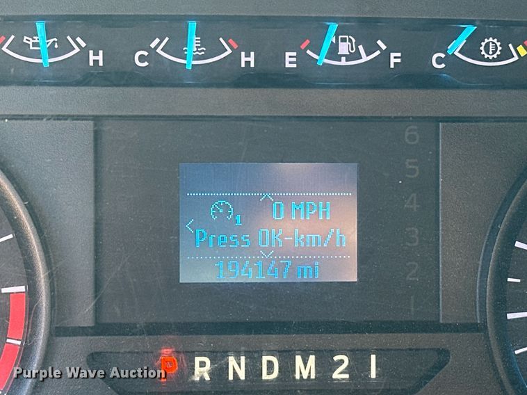 image for item ER4762 2019 Ford F350 Super Duty XL utility bed pickup truck