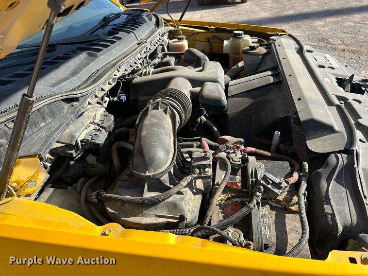 image for item ER4762 2019 Ford F350 Super Duty XL utility bed pickup truck