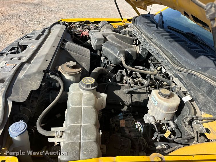 image for item ER4762 2019 Ford F350 Super Duty XL utility bed pickup truck