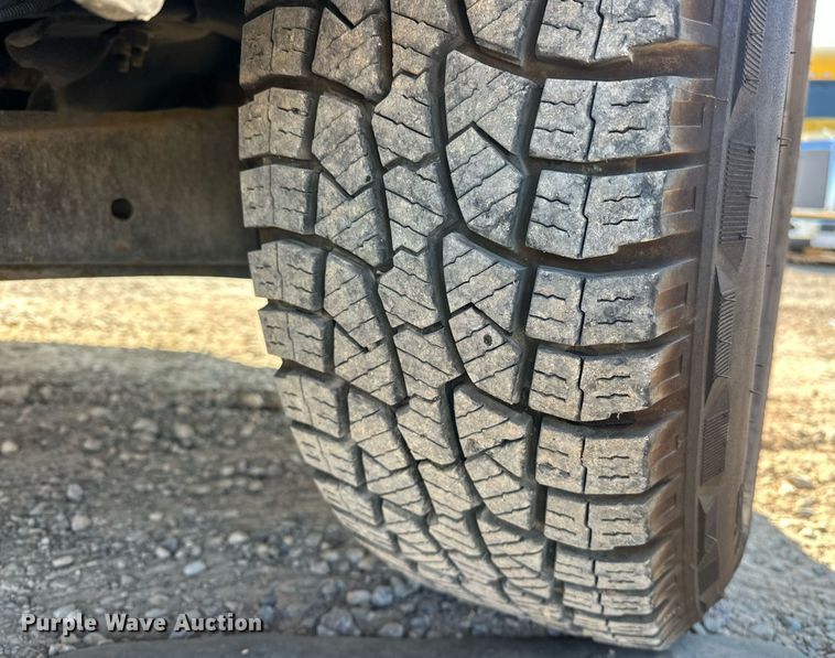 image for item ER4762 2019 Ford F350 Super Duty XL utility bed pickup truck