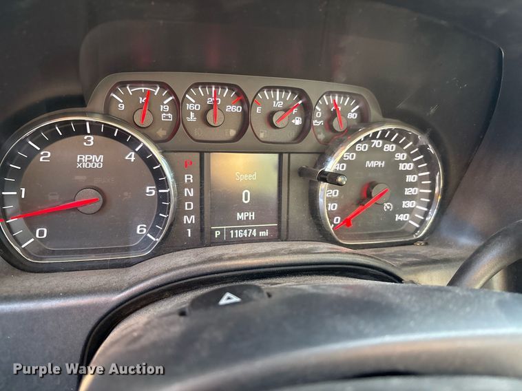 image for item ER4772 2016 Chevrolet Silverado 3500HD utility bed pickup truck