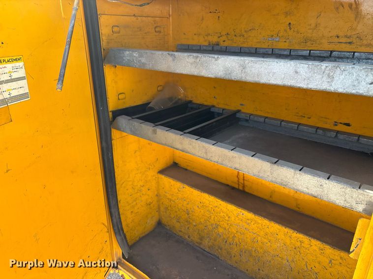 image for item ER4773 2012 Chevrolet Silverado 2500HD utility bed pickup truck