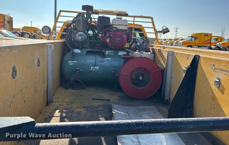 image for item ER4773 2012 Chevrolet Silverado 2500HD utility bed pickup truck