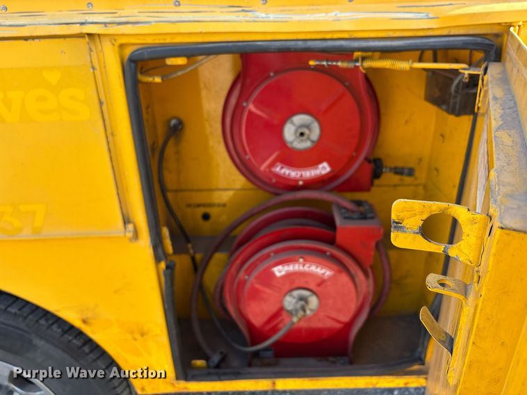 image for item ER4773 2012 Chevrolet Silverado 2500HD utility bed pickup truck