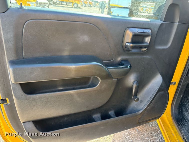 image for item ER4780 2015 Chevrolet Silverado 3500HD utility bed pickup truck