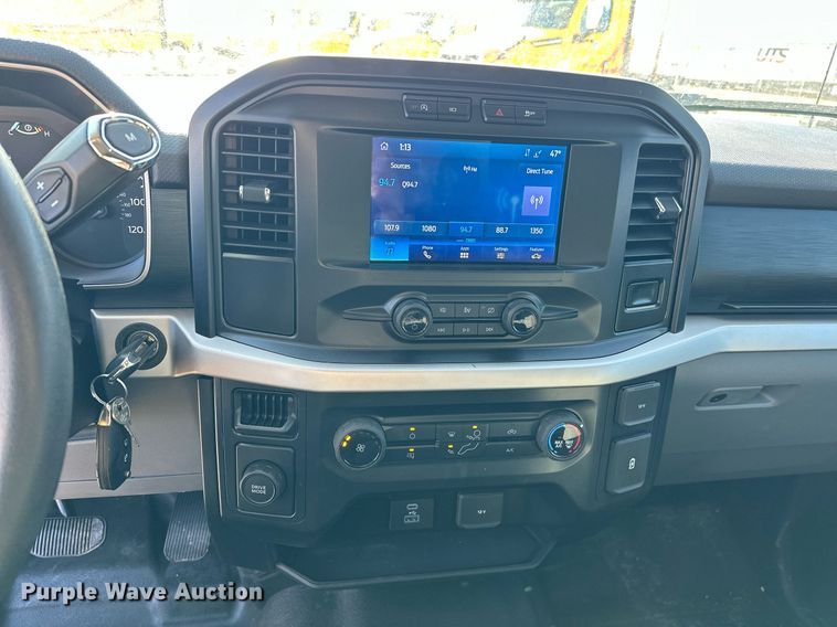 image for item ER4785 2021 Ford F150 XL SuperCrew pickup truck