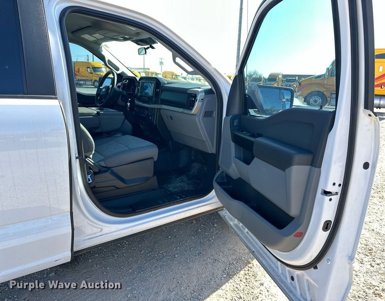 image for item ER4785 2021 Ford F150 XL SuperCrew pickup truck