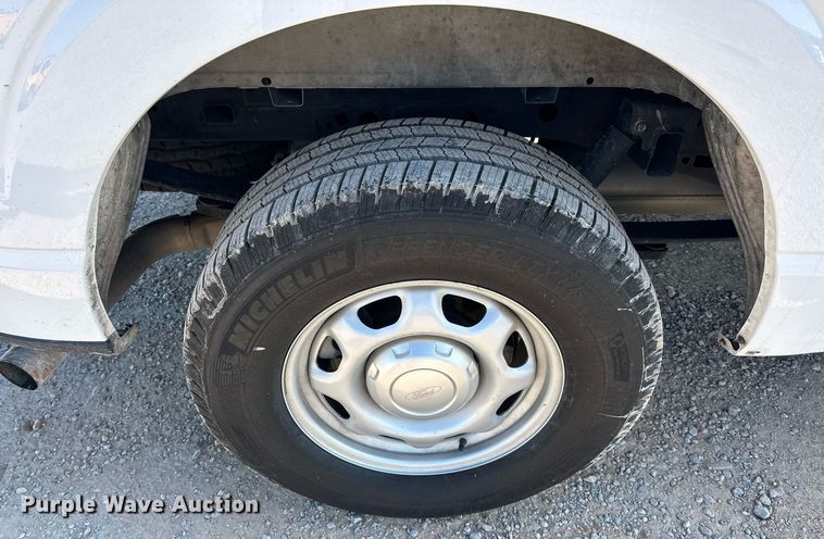 image for item ER4785 2021 Ford F150 XL SuperCrew pickup truck