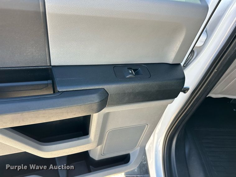 image for item ER4786 2020 Ford F150 XL SuperCrew pickup truck