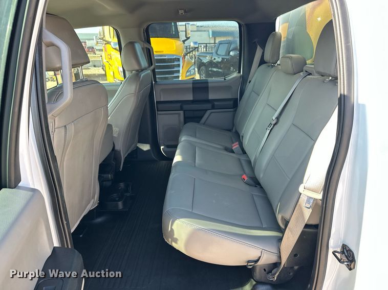 image for item ER4786 2020 Ford F150 XL SuperCrew pickup truck