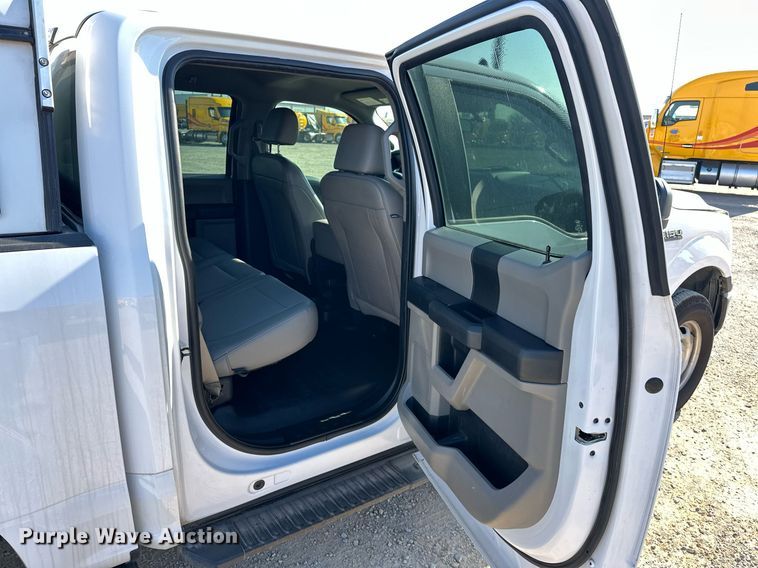 image for item ER4786 2020 Ford F150 XL SuperCrew pickup truck