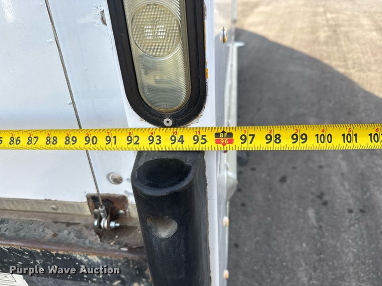 image for item LH9399 2013 GMC Magnavan box truck