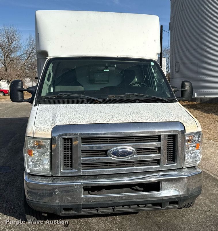 image for item LH9400 2012 Ford E350 Super Duty box truck