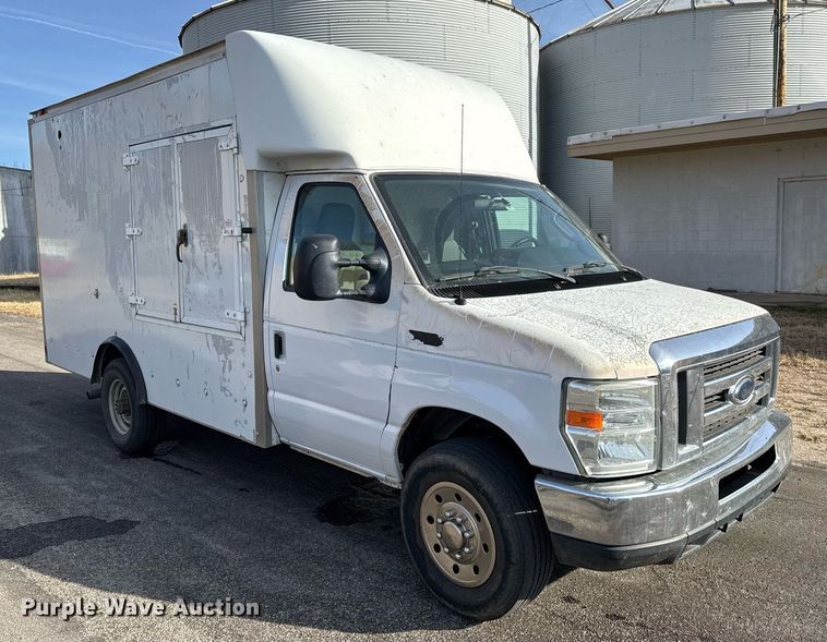 image for item LH9400 2012 Ford E350 Super Duty box truck