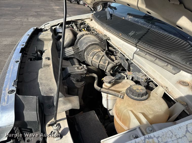 image for item LH9400 2012 Ford E350 Super Duty box truck