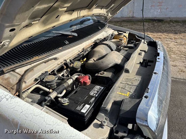 image for item LH9400 2012 Ford E350 Super Duty box truck