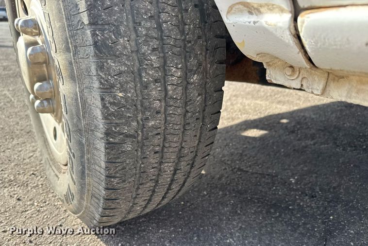 image for item LH9400 2012 Ford E350 Super Duty box truck