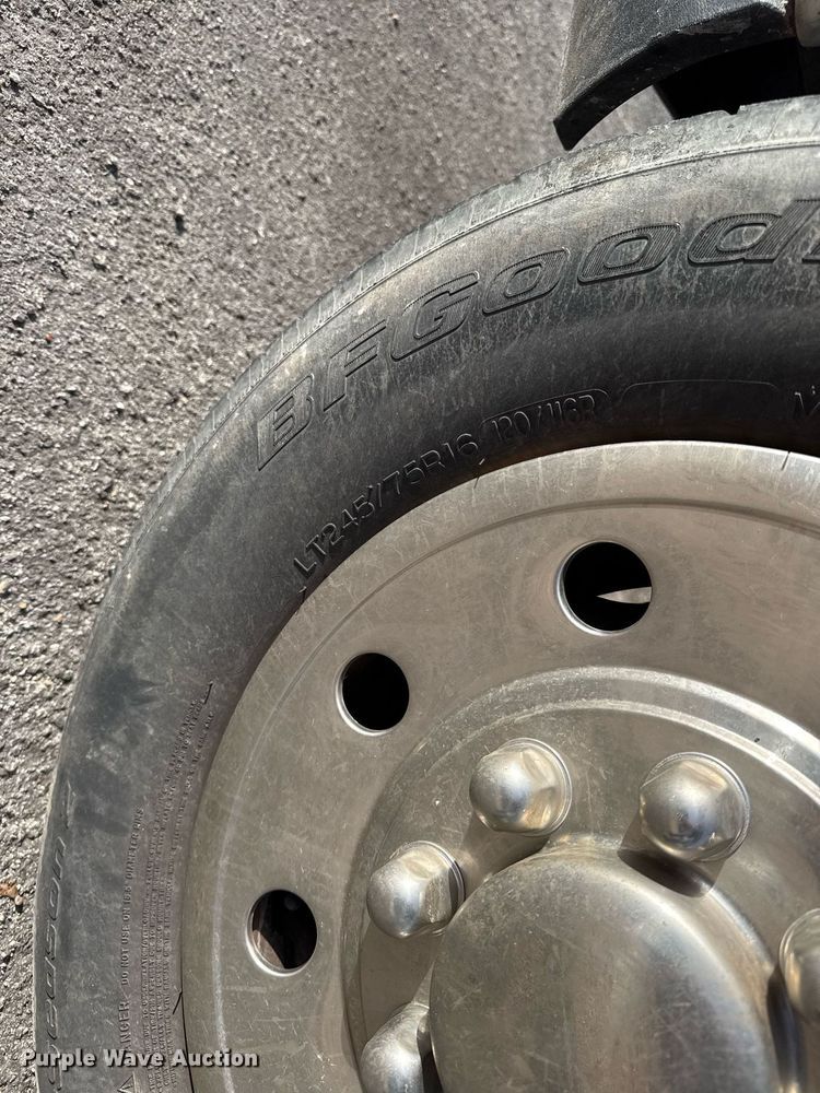 image for item LH9400 2012 Ford E350 Super Duty box truck