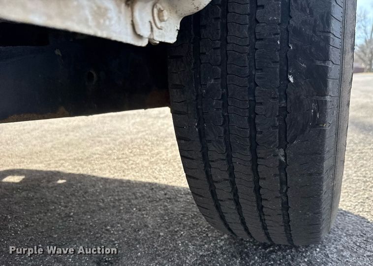 image for item LH9400 2012 Ford E350 Super Duty box truck