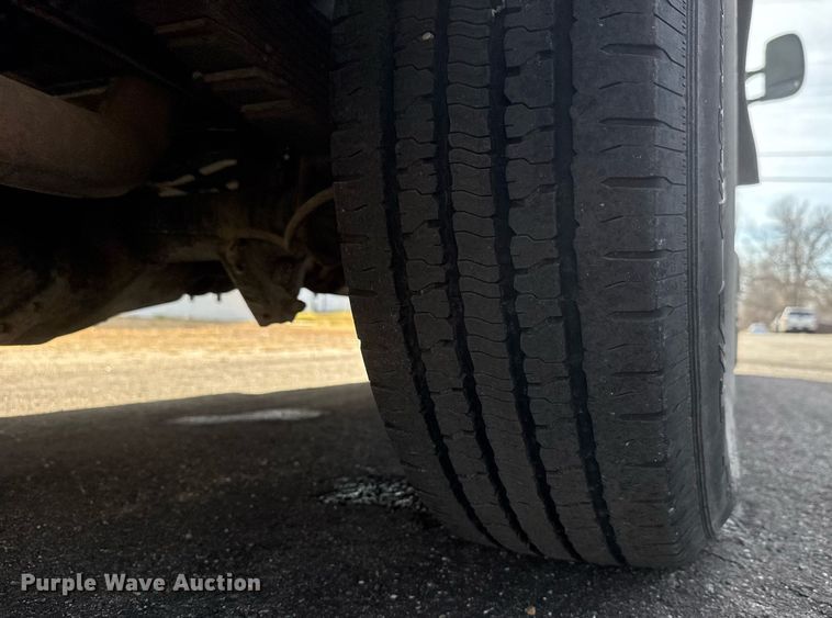 image for item LH9400 2012 Ford E350 Super Duty box truck